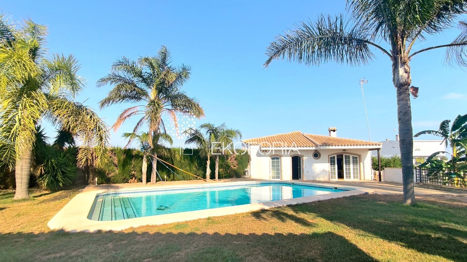5 Zimmer Villa zu verkaufen in Betera mit Pool Garage - 768.000 € (Ref: 10015050)