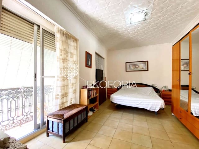 3 slaapkamer Flat te koop in Valencia stad - € 309.000 (Ref: 10015051)