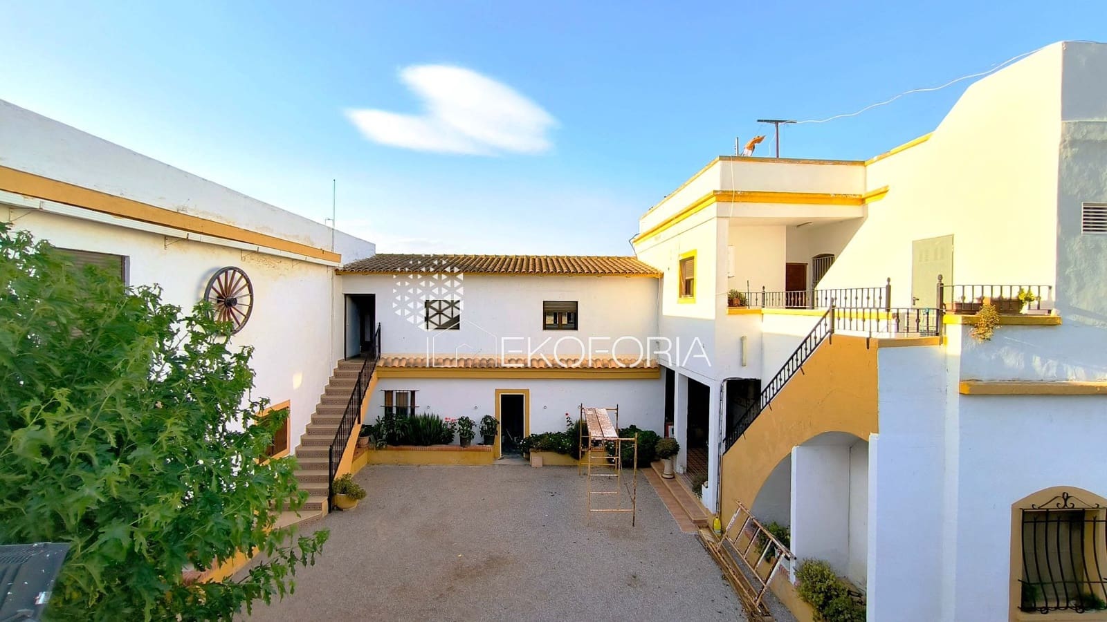 10 bedroom Villa for sale in Riba-roja de Turia with garage - € 599,000 (Ref: 10015052)