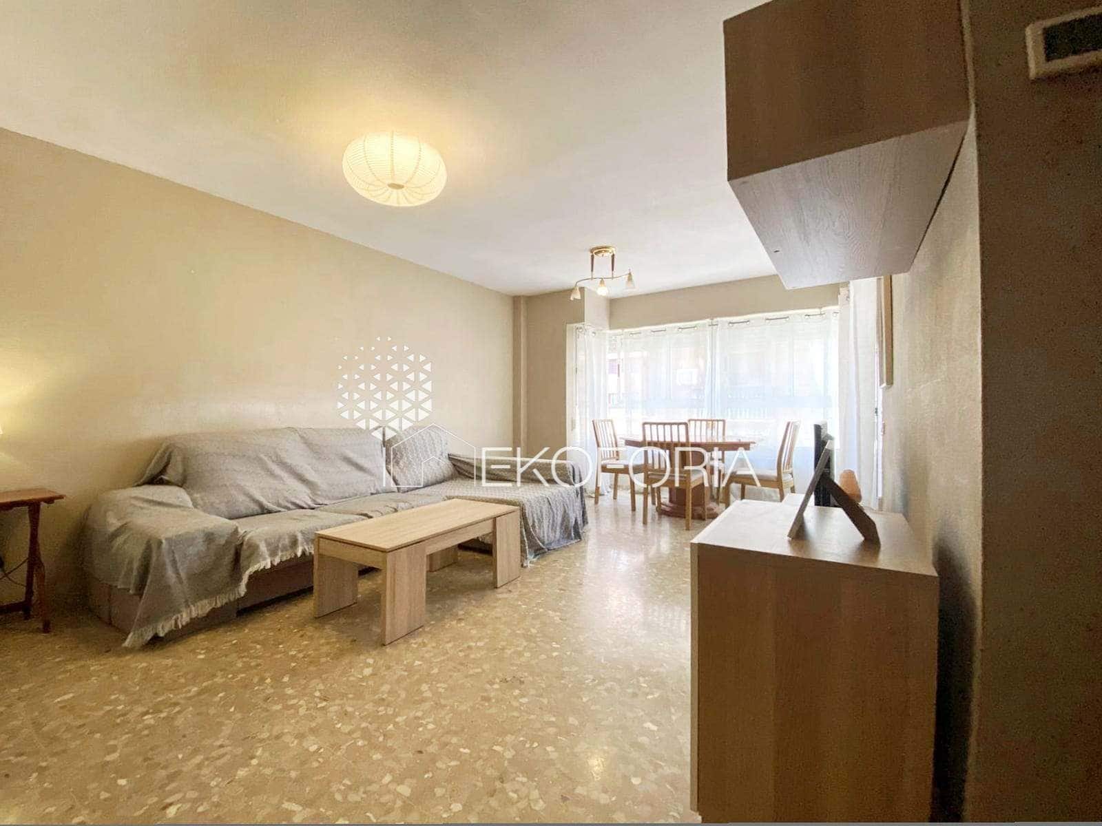 4 slaapkamer Flat te koop in Valencia stad met garage - € 299.000 (Ref: 10015053)