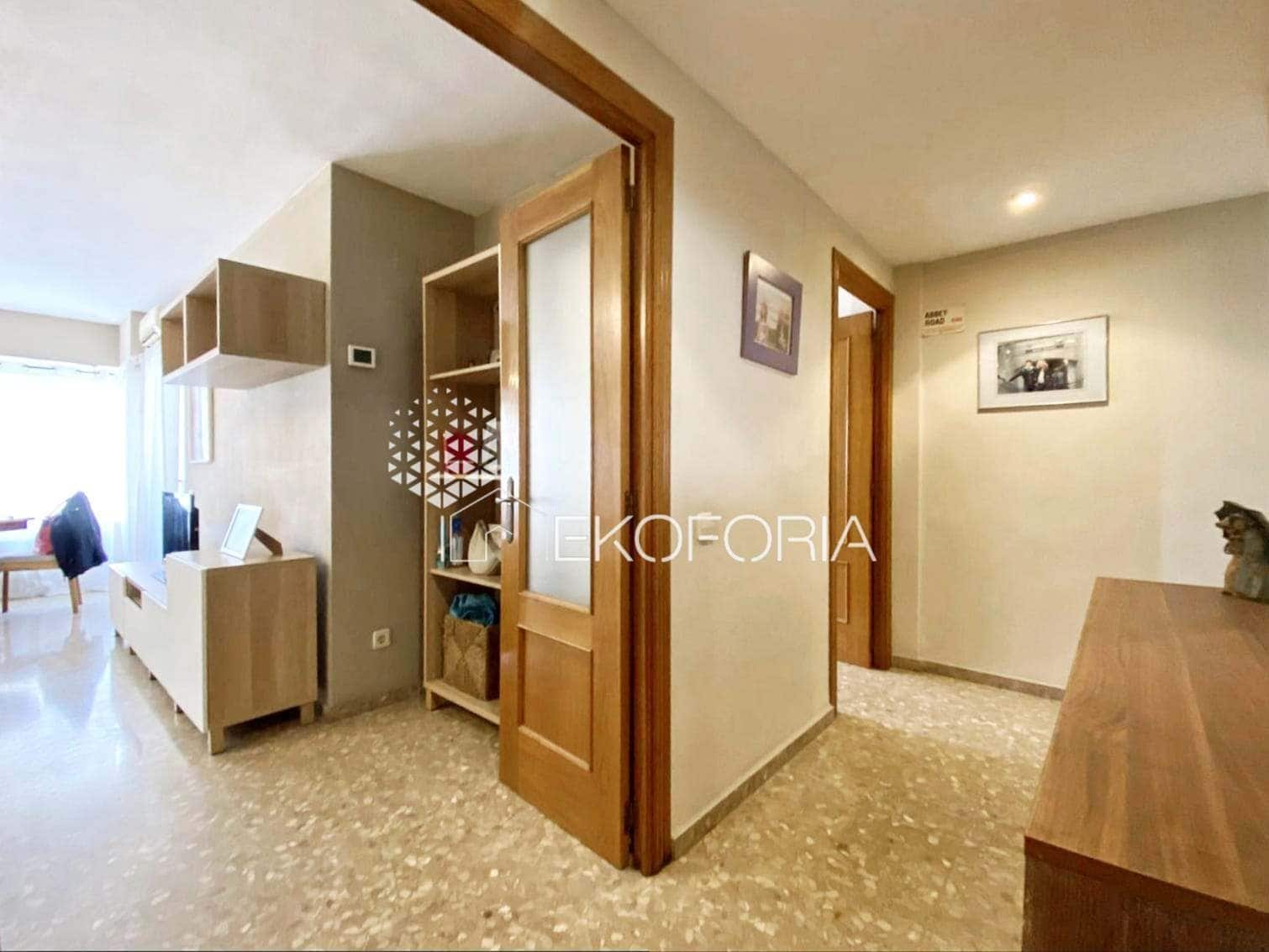 4 slaapkamer Flat te koop in Valencia stad met garage - € 299.000 (Ref: 10015053)