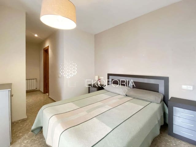 4 slaapkamer Flat te koop in La Raiosa, Valencia stad met garage - € 299.000 (Ref: 10015053)