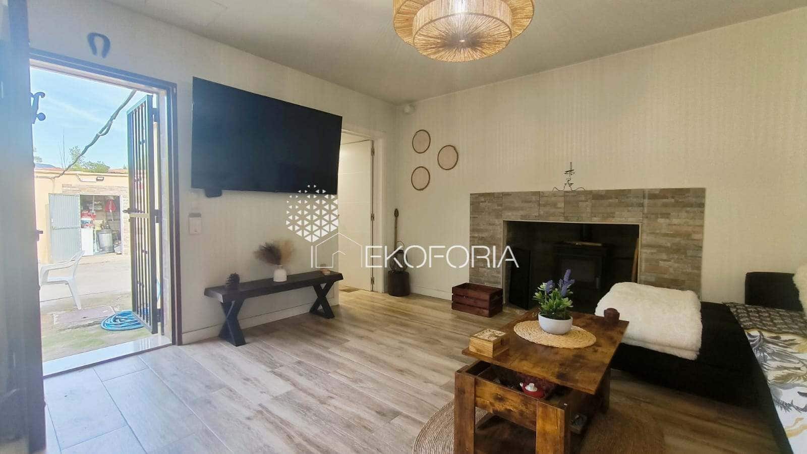 2 bedroom Villa for sale in Cheste with pool garage - € 149,000 (Ref: 10015056)
