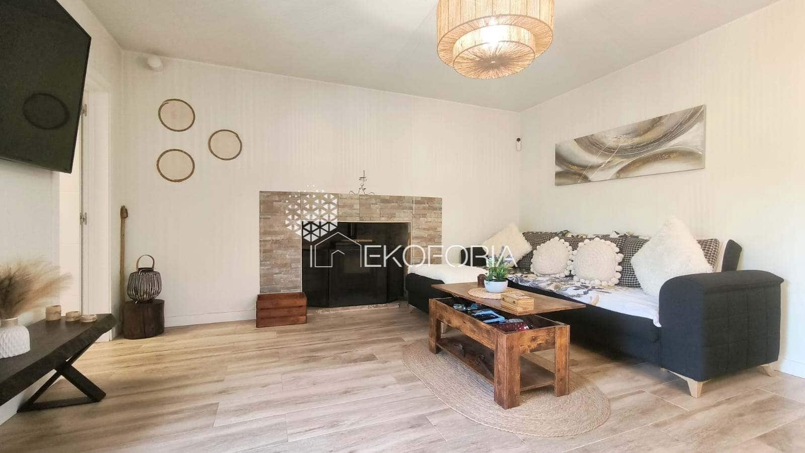 2 bedroom Villa for sale in Cheste with pool garage - € 149,000 (Ref: 10015056)