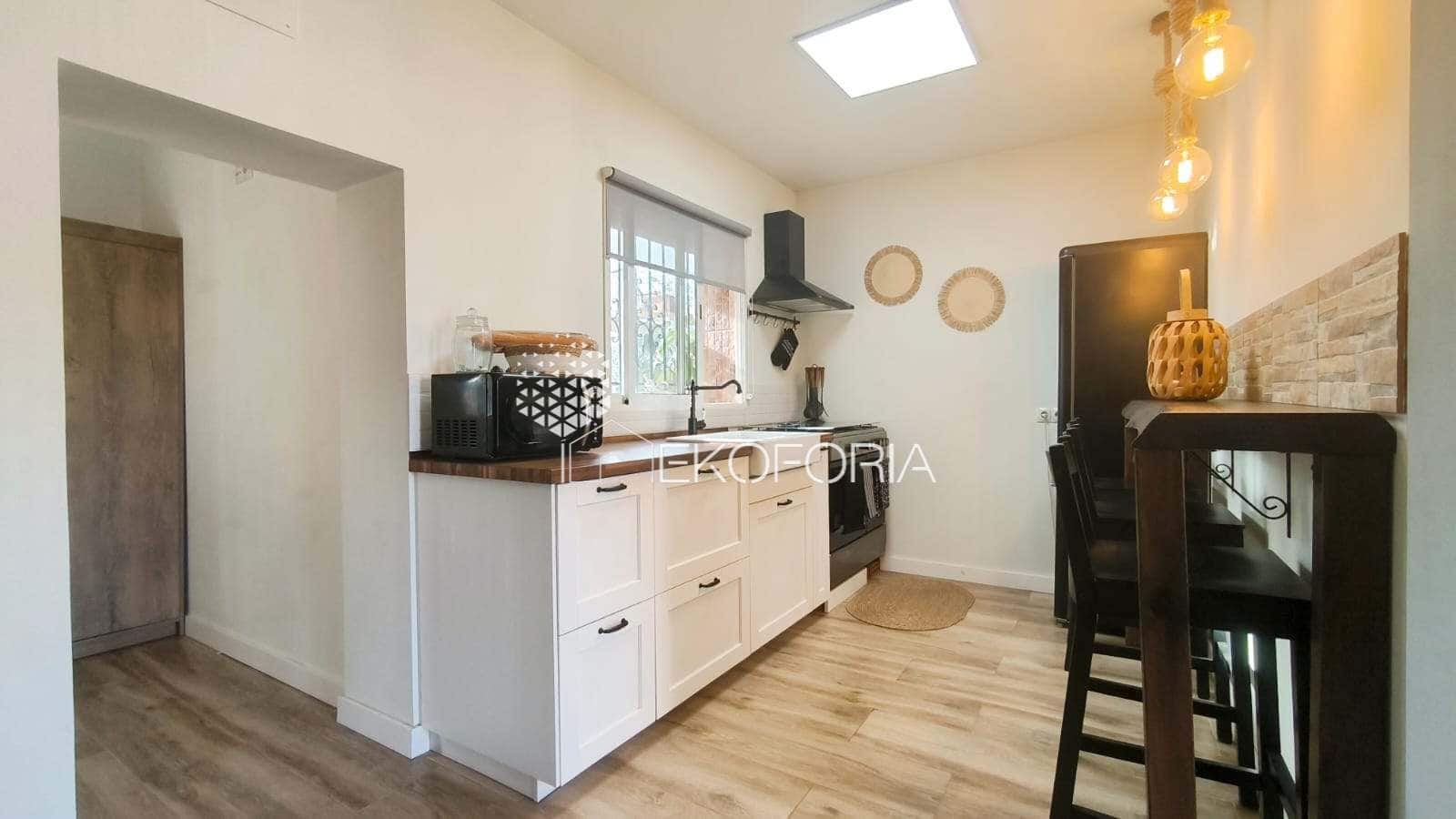 2 bedroom Villa for sale in Cheste with pool garage - € 149,000 (Ref: 10015056)
