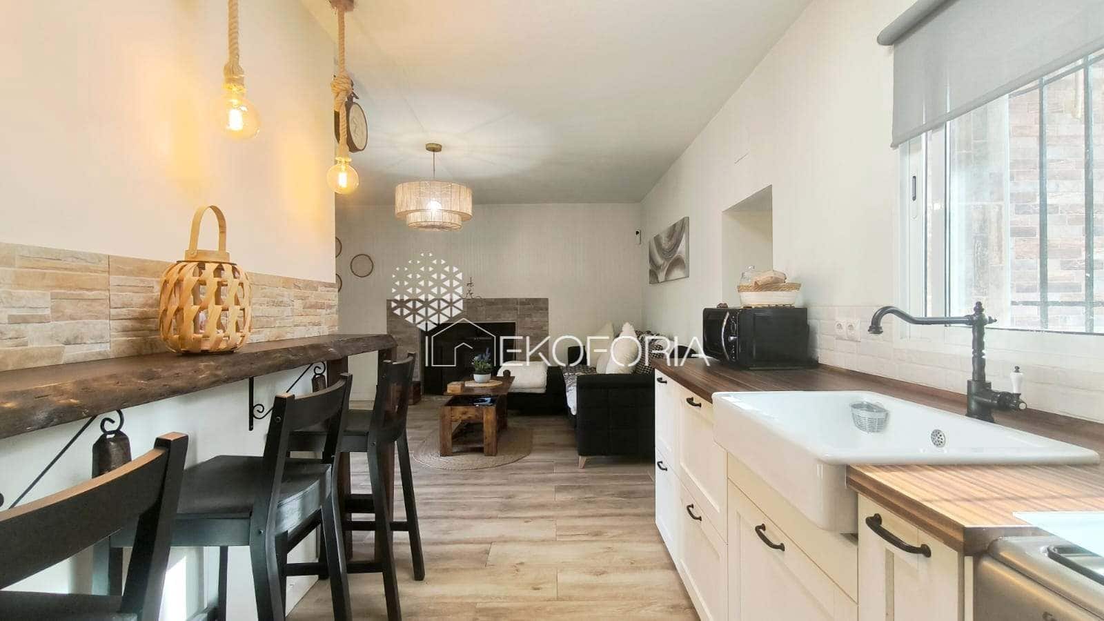 2 bedroom Villa for sale in Cheste with pool garage - € 149,000 (Ref: 10015056)
