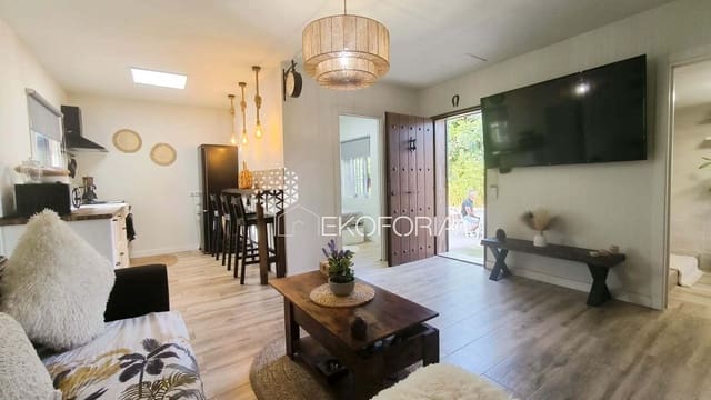 2 bedroom Villa for sale in Cheste with pool garage - € 149,000 (Ref: 10015056)