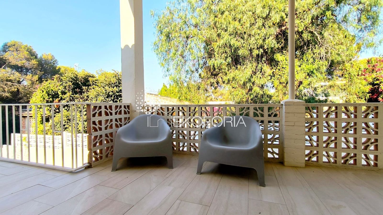 2 Zimmer Villa zu verkaufen in Sagunto / Sagunt mit Pool Garage - 265.000 € (Ref: 10015057)