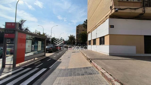 10 bedroom Commercial for sale in Campanar, Valencia city - € 790,000 (Ref: 9228097)