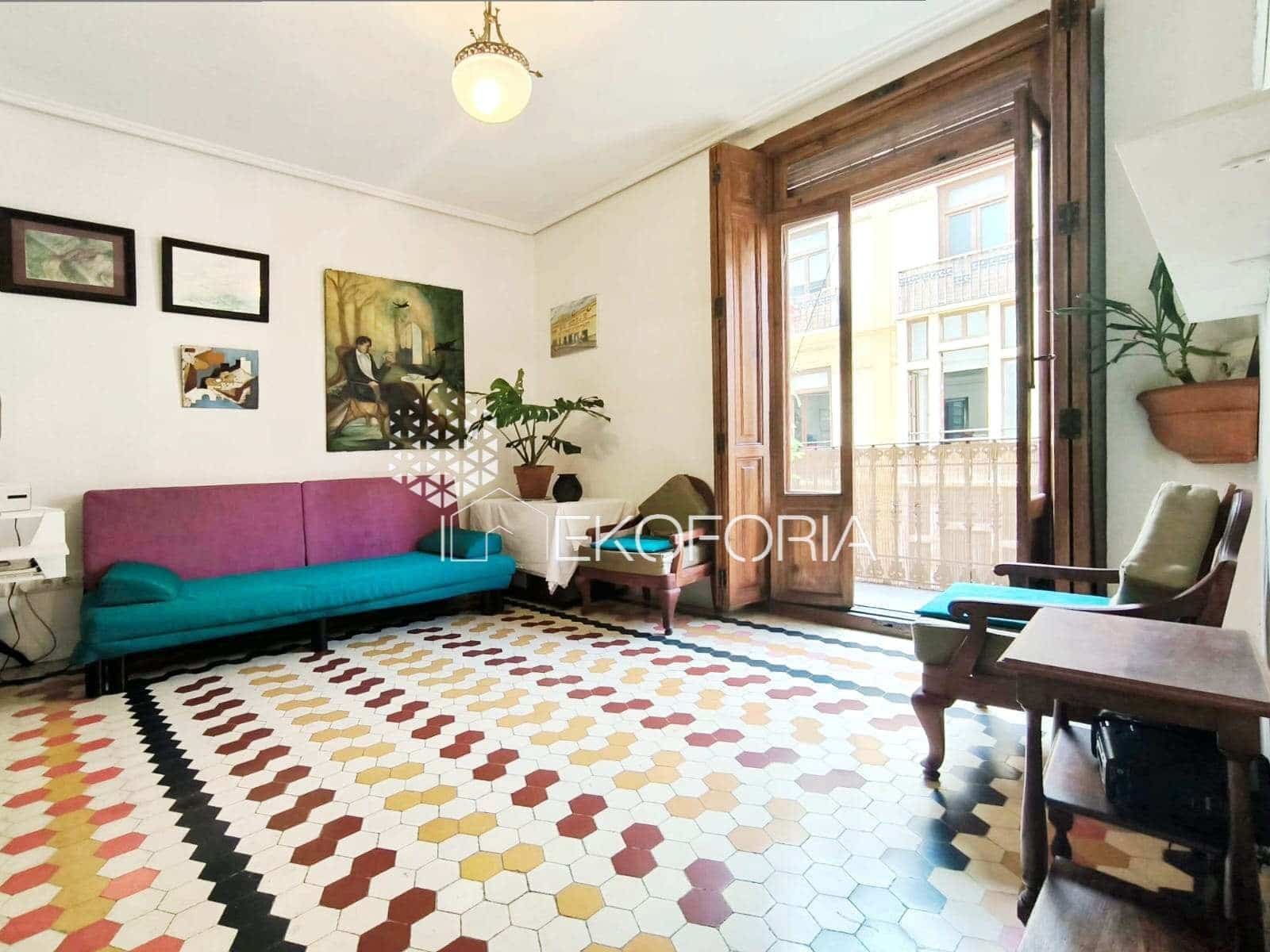 4 bedroom Flat for sale in Valencia city - € 690,000 (Ref: 9272110)