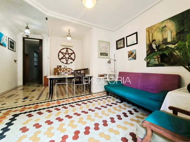 Piso de 4 habitaciones en València ciudad en venta - 690.000 € (Ref: 9272110)