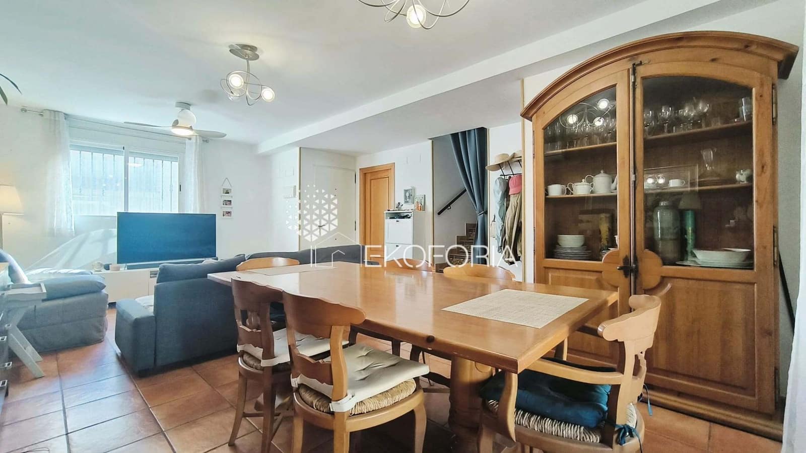 3 soveværelse Semi-Rækkehus til salg i Gilet med swimmingpool garage - € 299.000 (Ref: 9344371)