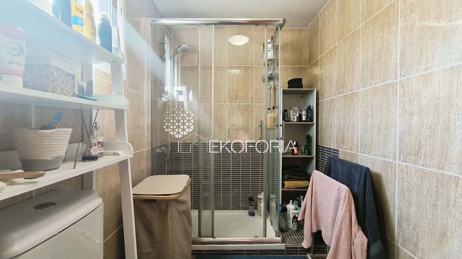 3 soveværelse Semi-Rækkehus til salg i Gilet med swimmingpool garage - € 299.000 (Ref: 9344371)