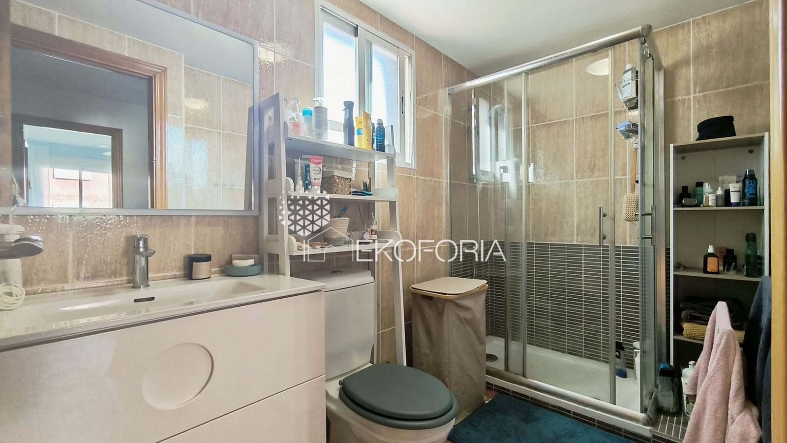 3 soveværelse Semi-Rækkehus til salg i Gilet med swimmingpool garage - € 299.000 (Ref: 9344371)