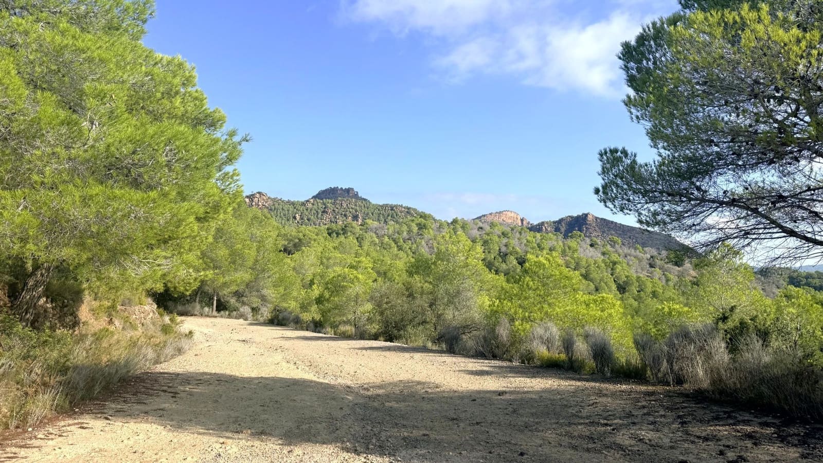 3 soveværelse Semi-Rækkehus til salg i Gilet med swimmingpool garage - € 299.000 (Ref: 9344371)