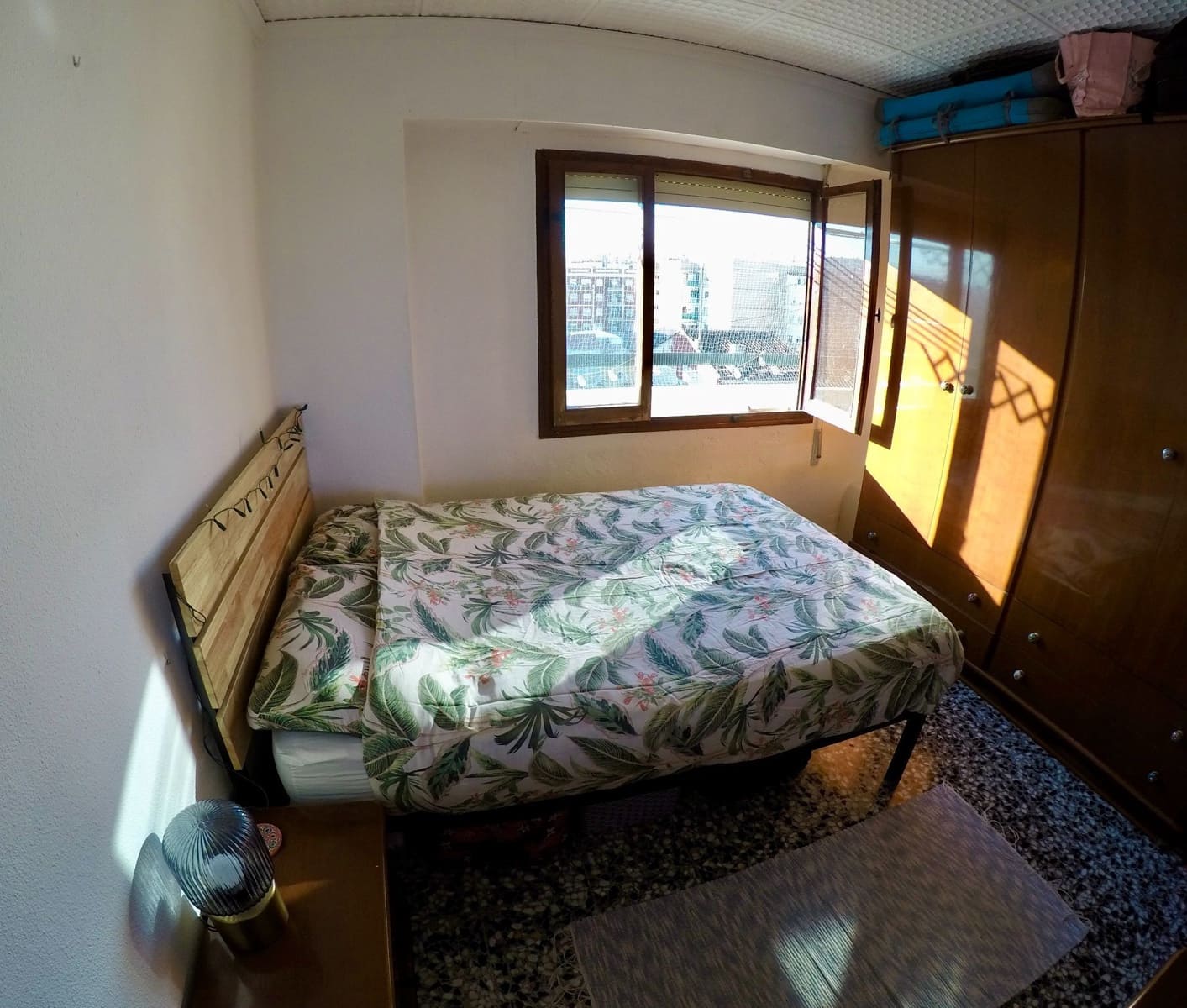 3 soverom Leilighet til leie i Valencia by - € 900 (Ref: 9376648)