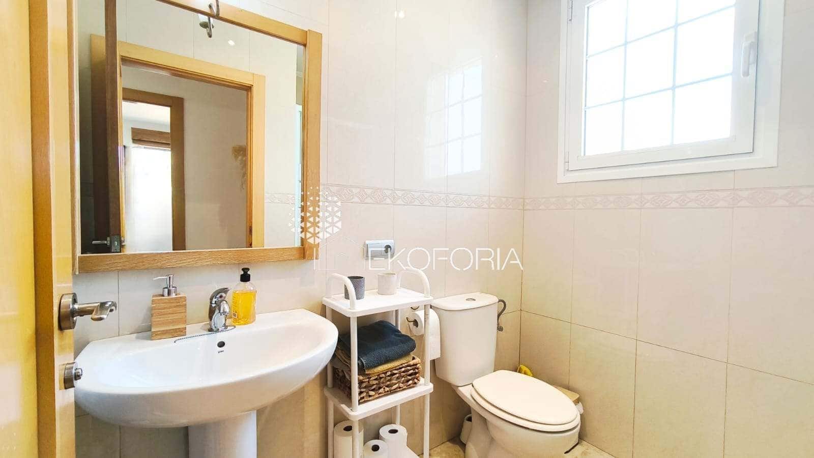 5 soverom Villa til salgs i La Pobla de Vallbona med svømmebasseng garasje - € 615 000 (Ref: 9410619)