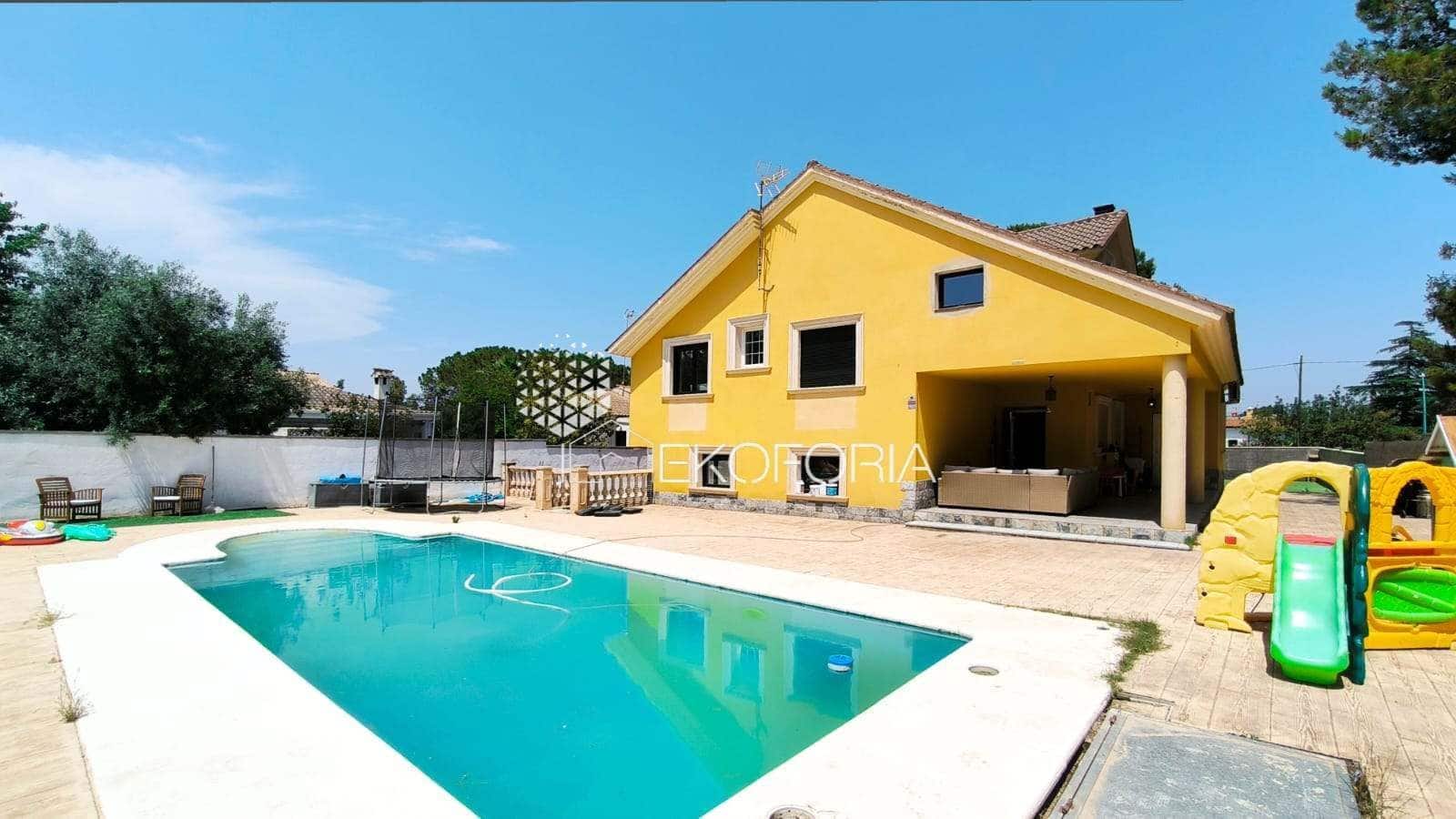 5 soverom Villa til salgs i La Pobla de Vallbona med svømmebasseng garasje - € 615 000 (Ref: 9410619)