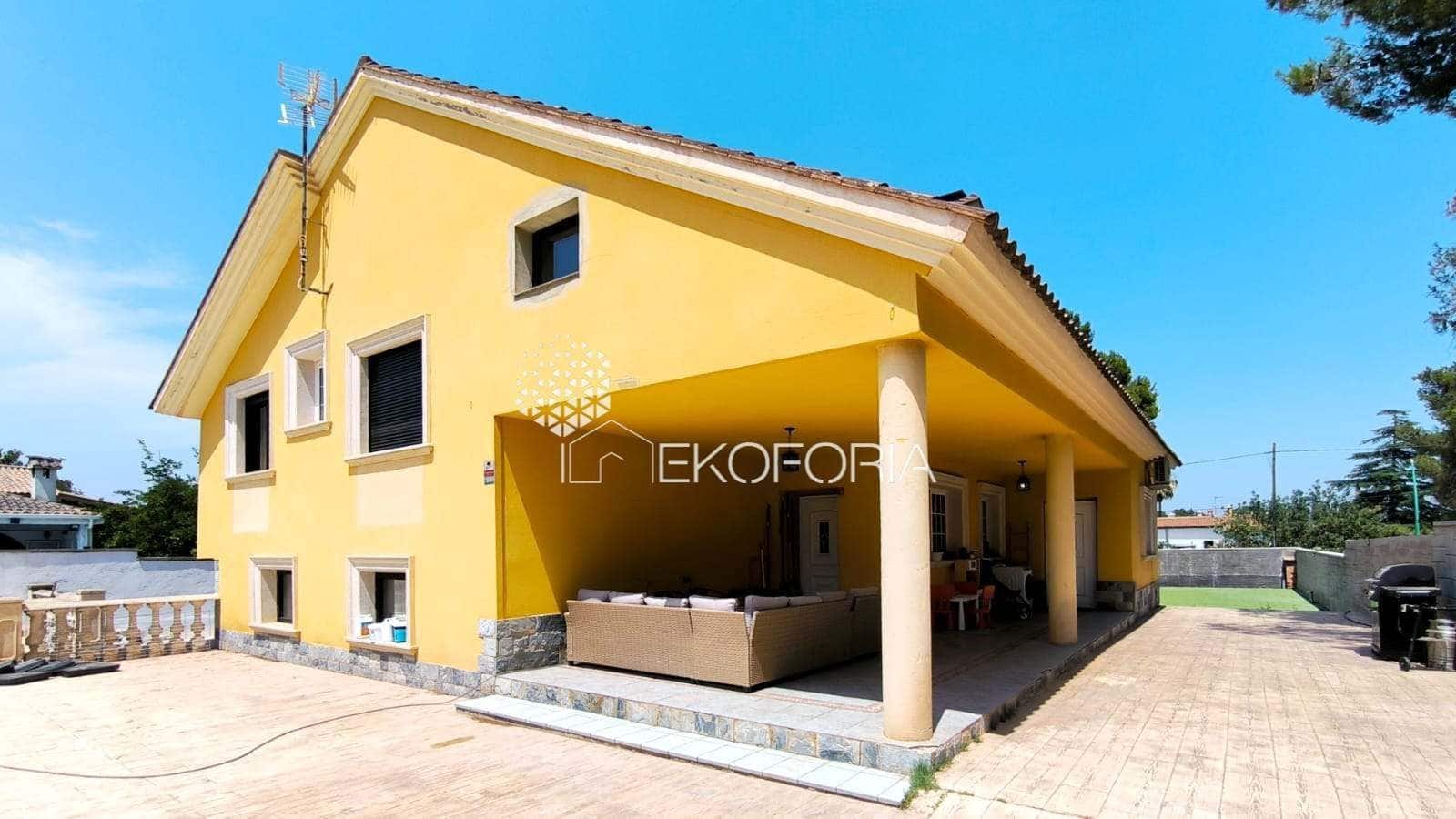 5 soverom Villa til salgs i La Pobla de Vallbona med svømmebasseng garasje - € 615 000 (Ref: 9410619)