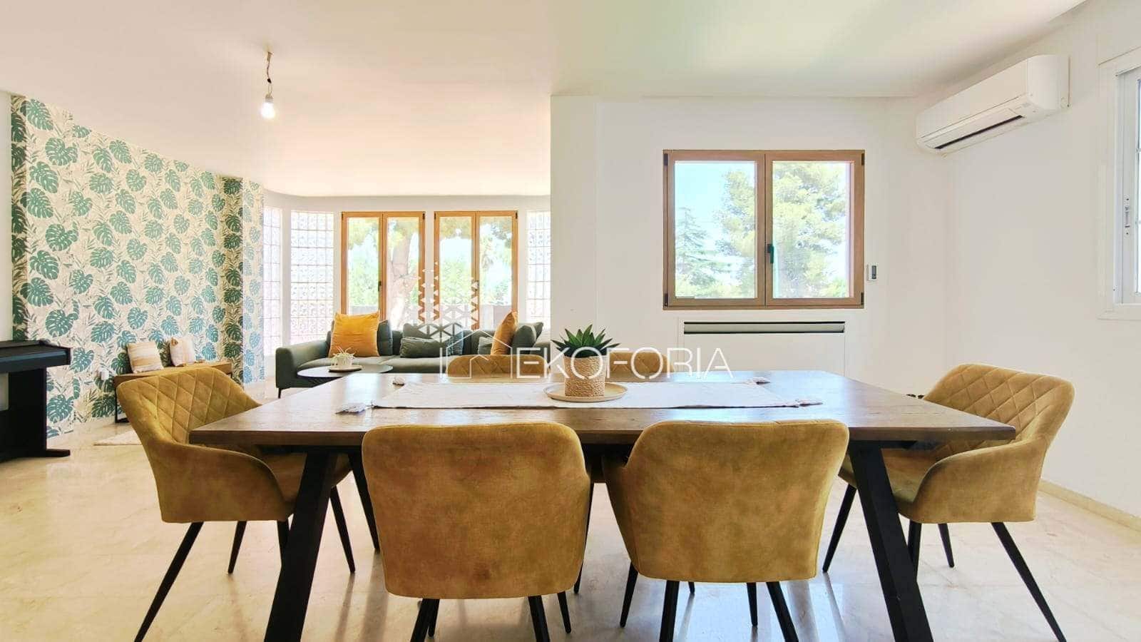 5 soverom Villa til salgs i La Pobla de Vallbona med svømmebasseng garasje - € 615 000 (Ref: 9410619)