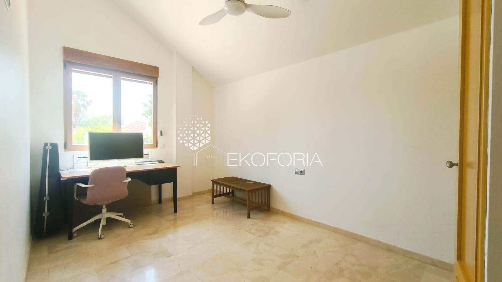 5 soverom Villa til salgs i La Pobla de Vallbona med svømmebasseng garasje - € 615 000 (Ref: 9410619)