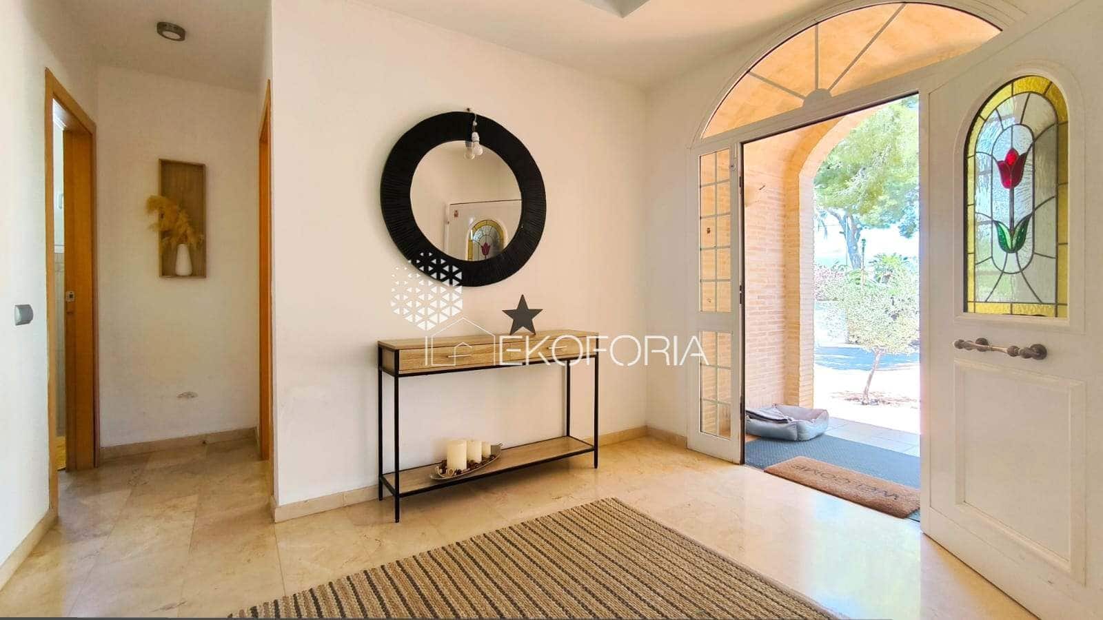 5 soverom Villa til salgs i La Pobla de Vallbona med svømmebasseng garasje - € 615 000 (Ref: 9410619)