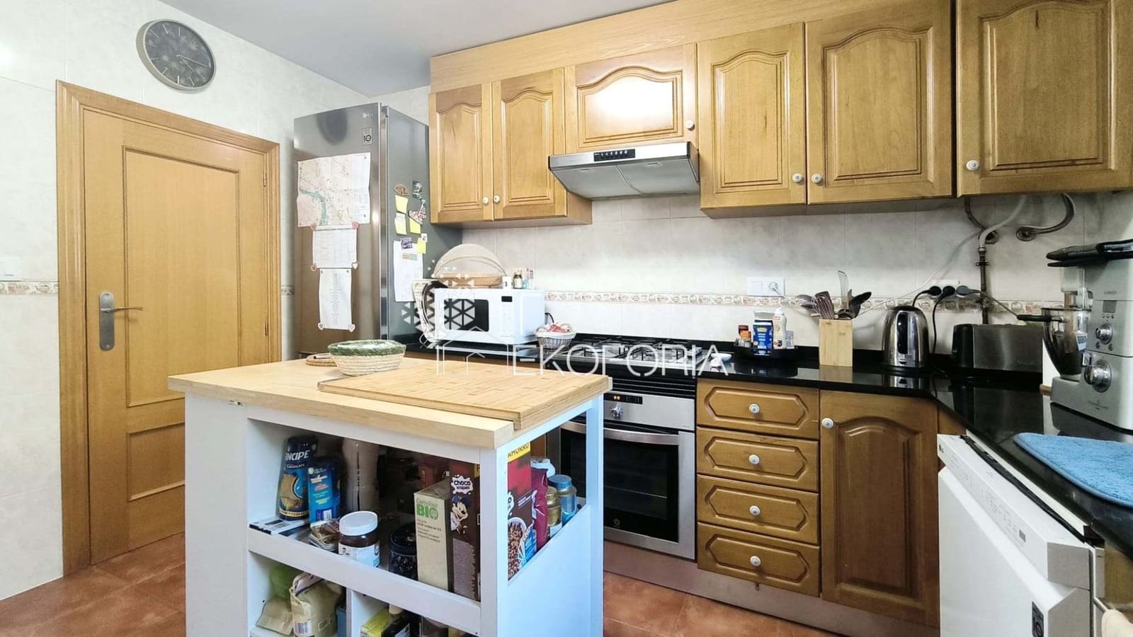 3 soverom Villa til salgs i Gilet med svømmebasseng garasje - € 299 000 (Ref: 9439511)