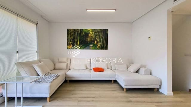 3 chambre Villa/Maison à vendre à Chiva avec piscine garage - 318 000 € (Ref: 9451813)