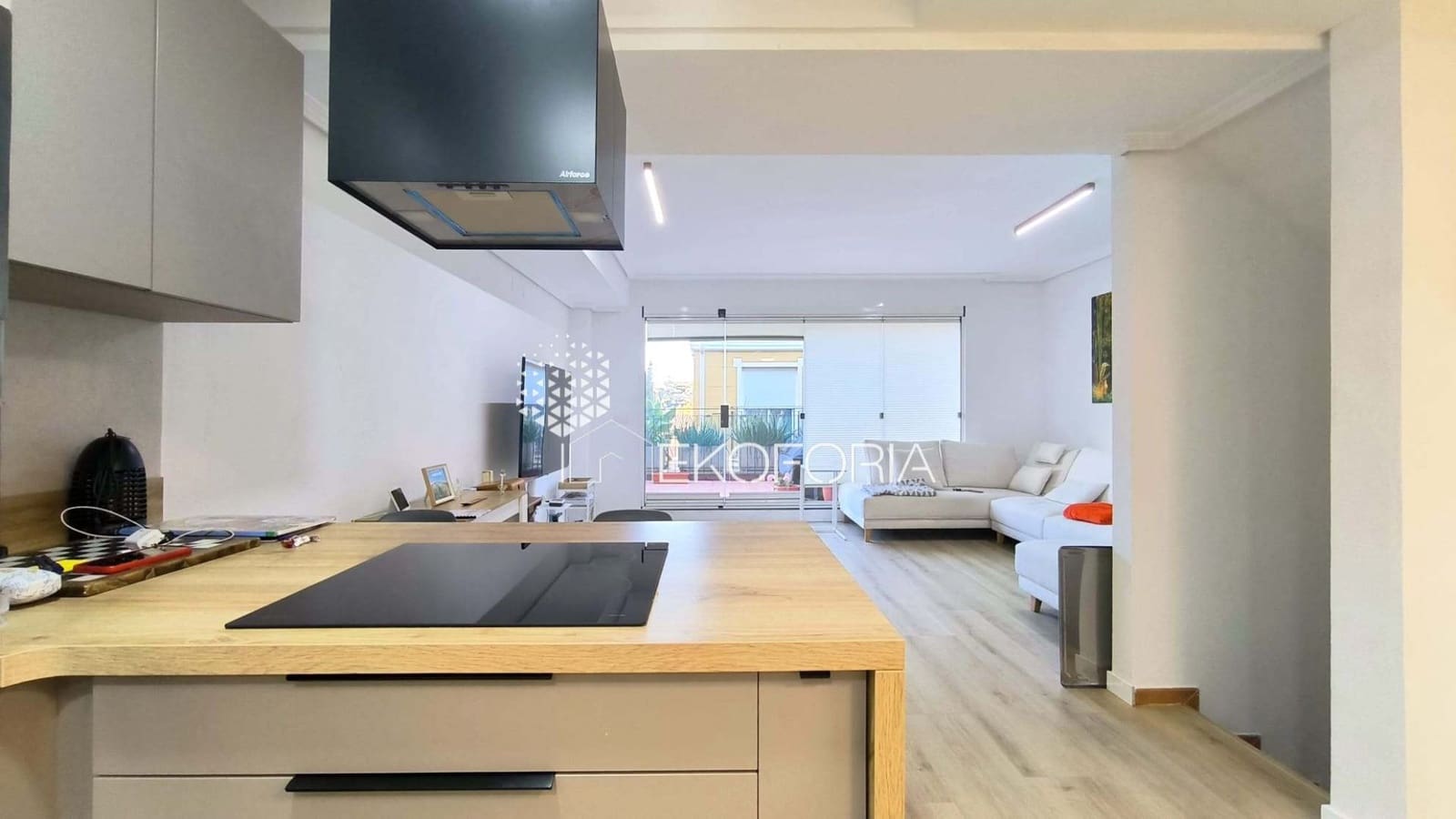 3 chambre Villa/Maison à vendre à Chiva avec piscine garage - 318 000 € (Ref: 9451813)