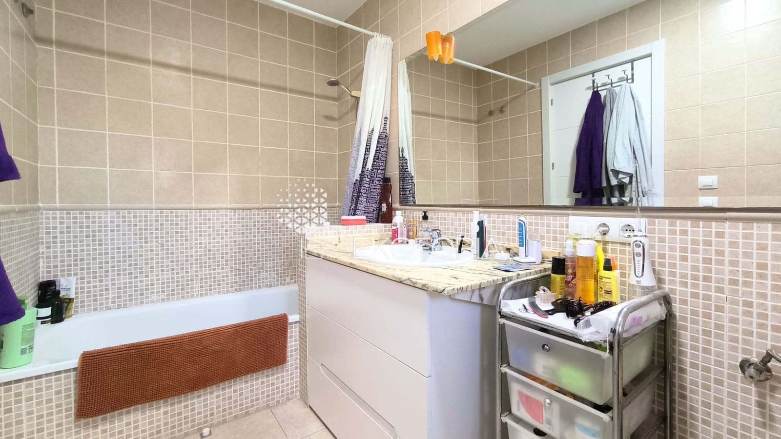 3 chambre Villa/Maison à vendre à Chiva avec piscine garage - 318 000 € (Ref: 9451813)