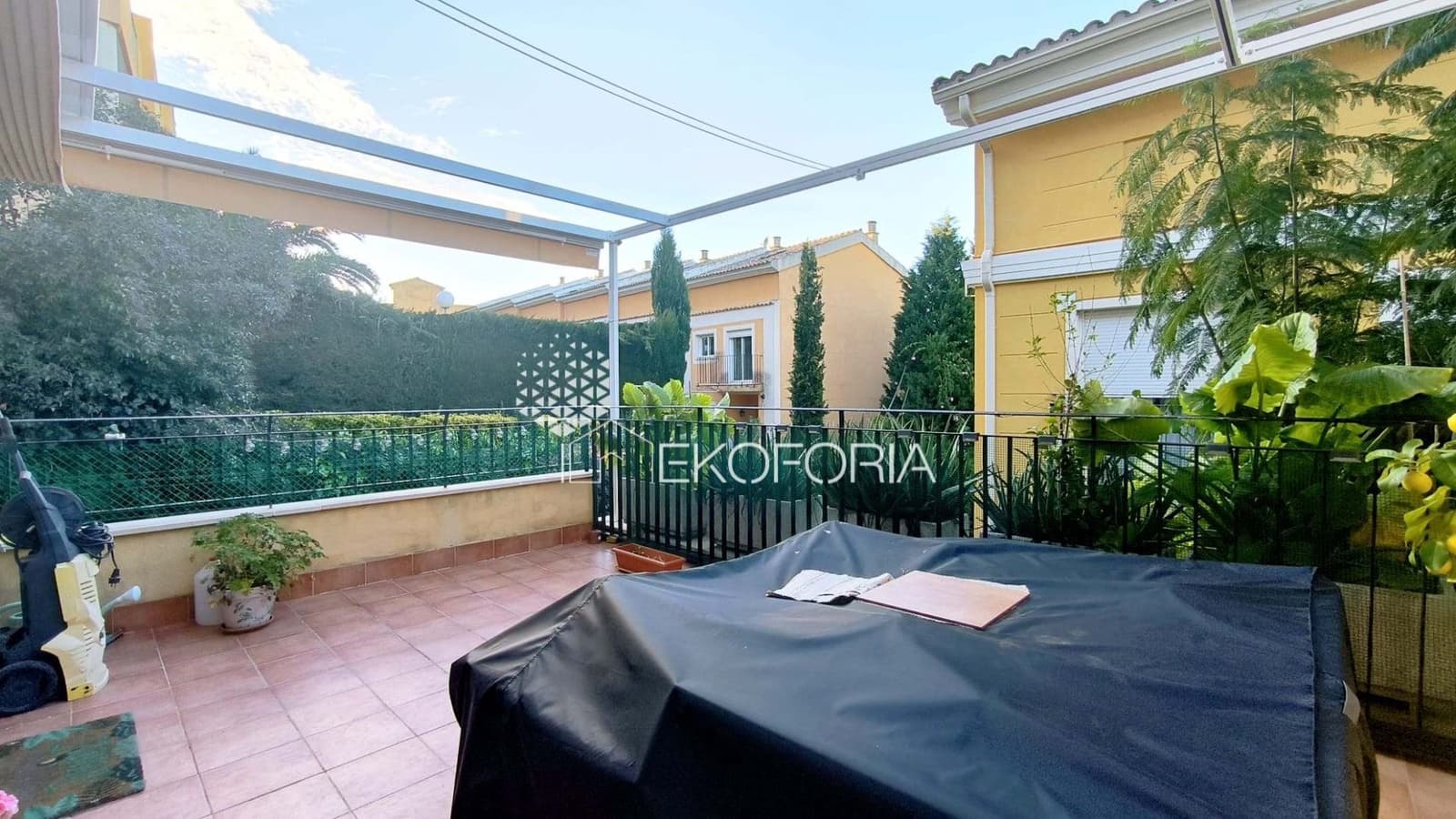 3 chambre Villa/Maison à vendre à Chiva avec piscine garage - 318 000 € (Ref: 9451813)