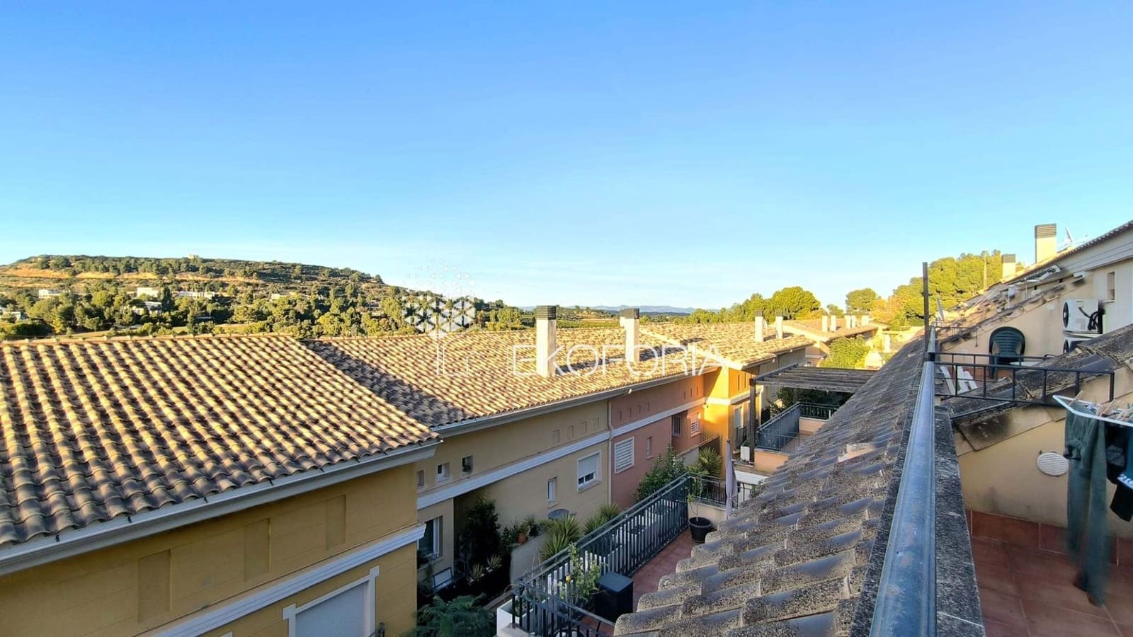 3 chambre Villa/Maison à vendre à Chiva avec piscine garage - 318 000 € (Ref: 9451813)