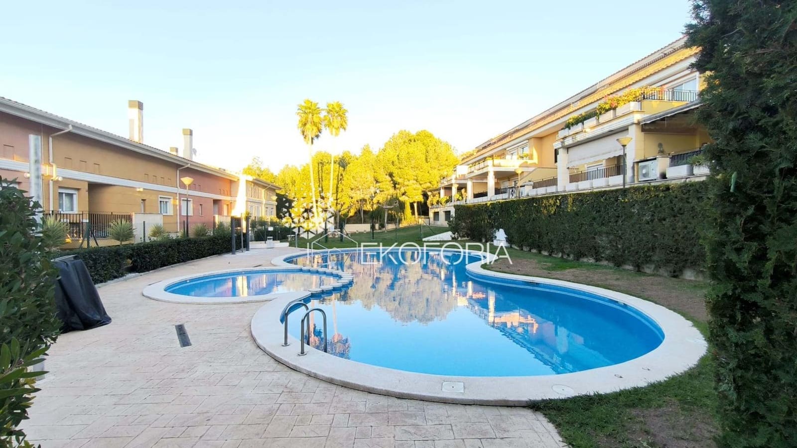 3 chambre Villa/Maison à vendre à Chiva avec piscine garage - 318 000 € (Ref: 9451813)