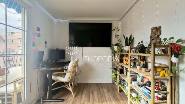 2 slaapkamer Flat te koop in Valencia stad - € 163.000 (Ref: 9485189)