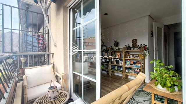 2 slaapkamer Flat te koop in Valencia stad - € 163.000 (Ref: 9485189)