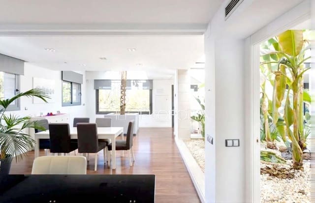 4 soveværelse Villa til salg i Rocafort med swimmingpool garage - € 950.000 (Ref: 9533226)