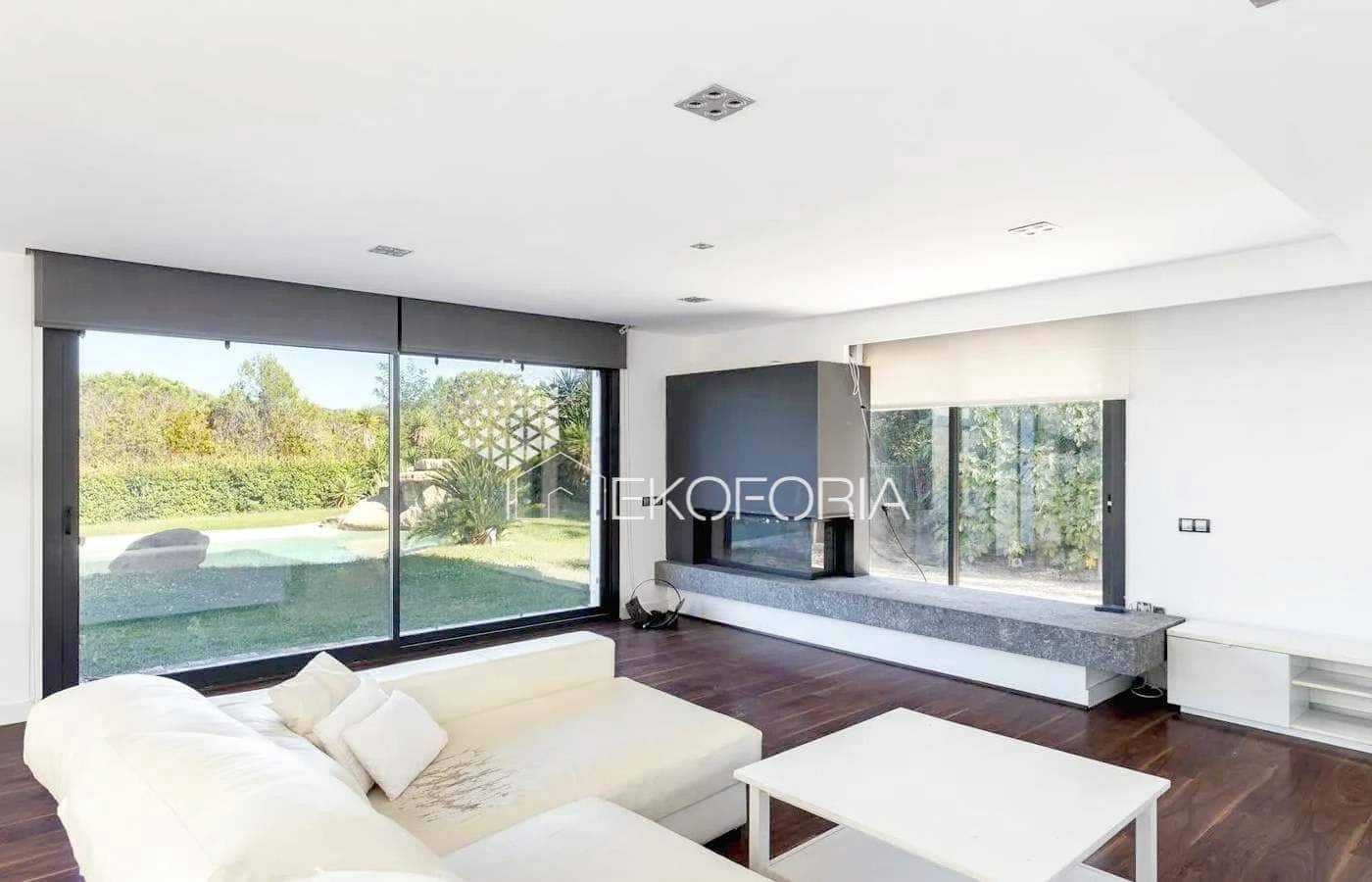 4 soveværelse Villa til salg i Rocafort med swimmingpool garage - € 950.000 (Ref: 9533226)