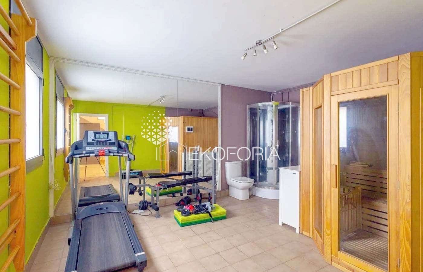 4 soveværelse Villa til salg i Rocafort med swimmingpool garage - € 950.000 (Ref: 9533226)