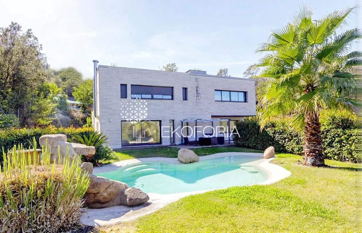 4 soveværelse Villa til salg i Rocafort med swimmingpool garage - € 950.000 (Ref: 9533226)