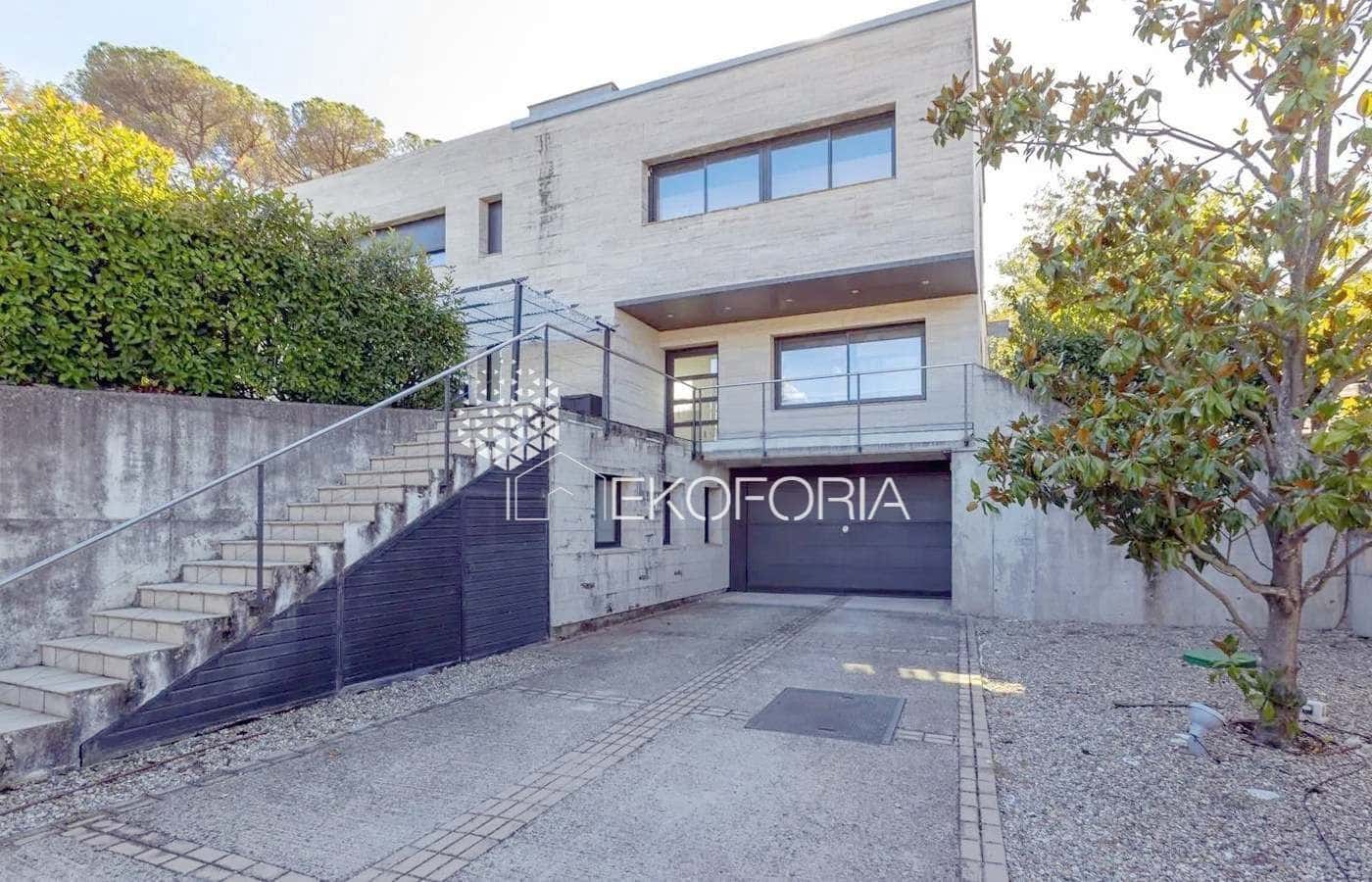 4 soveværelse Villa til salg i Rocafort med swimmingpool garage - € 950.000 (Ref: 9533226)