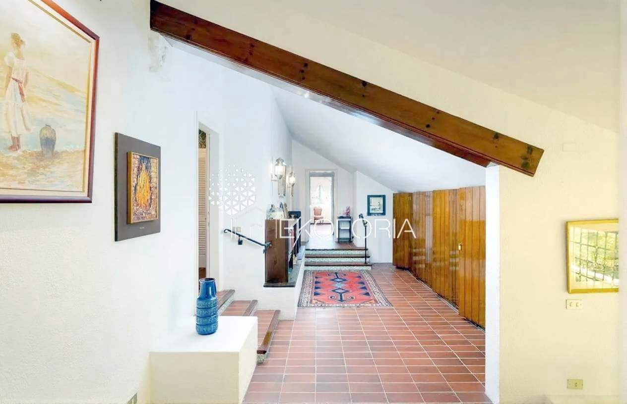 10 soverom Villa til salgs i L'Eliana med svømmebasseng garasje - € 1 200 000 (Ref: 9533227)