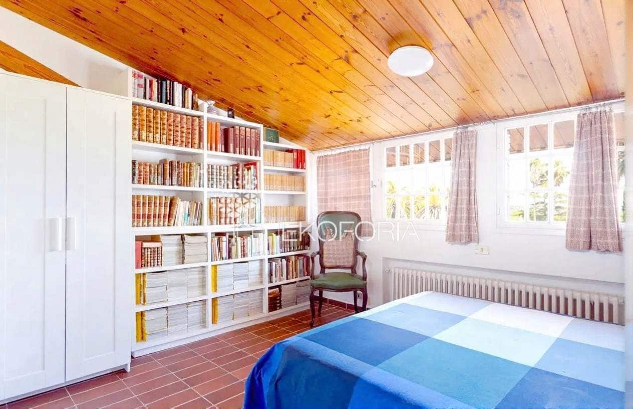 10 soverom Villa til salgs i L'Eliana med svømmebasseng garasje - € 1 200 000 (Ref: 9533227)