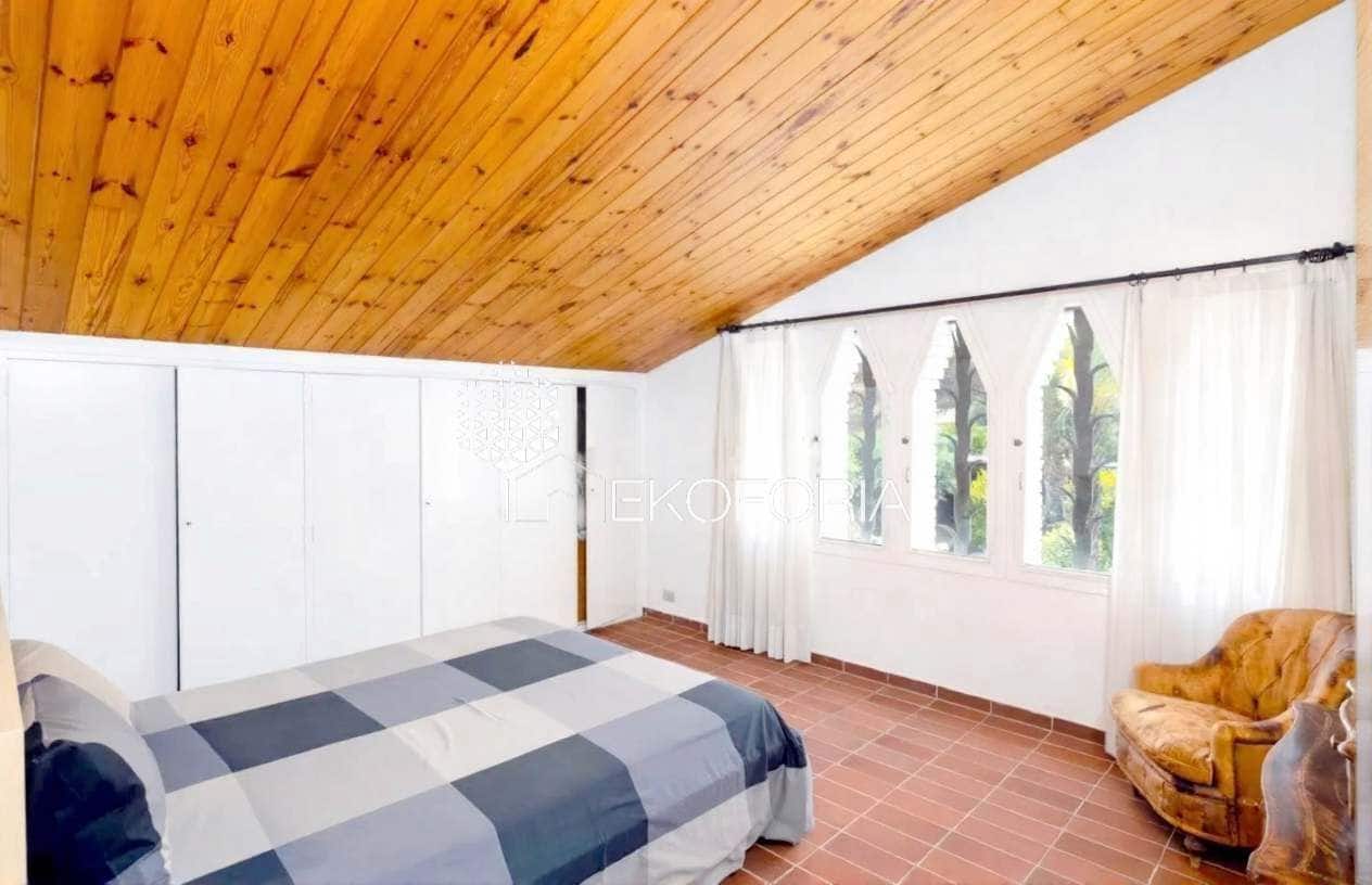 10 soverom Villa til salgs i L'Eliana med svømmebasseng garasje - € 1 200 000 (Ref: 9533227)