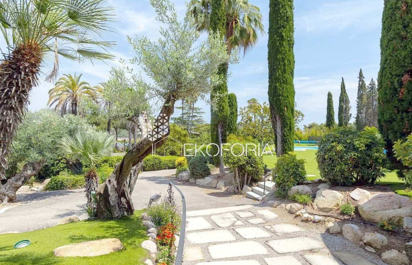 10 soverom Villa til salgs i L'Eliana med svømmebasseng garasje - € 1 200 000 (Ref: 9533227)