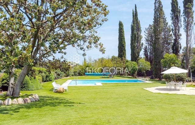 10 soverom Villa til salgs i L'Eliana med svømmebasseng garasje - € 1 200 000 (Ref: 9533227)