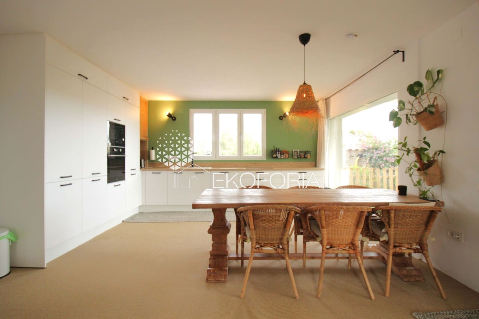 6 bedroom Villa for sale in Torrent with pool garage - € 450,000 (Ref: 9535537)