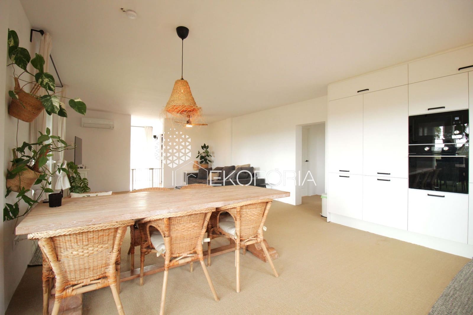 6 bedroom Villa for sale in Torrent with pool garage - € 450,000 (Ref: 9535537)