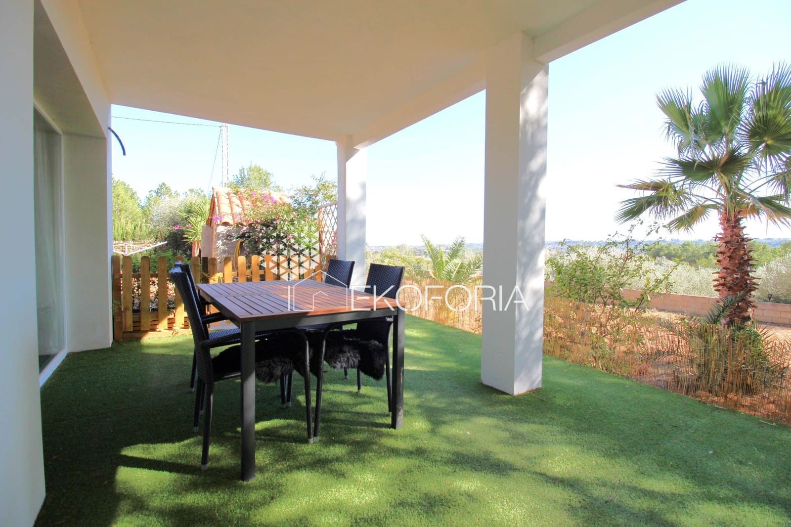 6 bedroom Villa for sale in Torrent with pool garage - € 450,000 (Ref: 9535537)