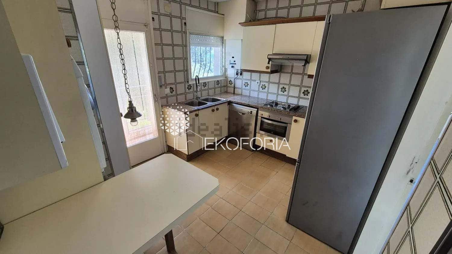 5 chambre Villa/Maison à vendre à Torrent avec garage - 399 000 € (Ref: 9535538)