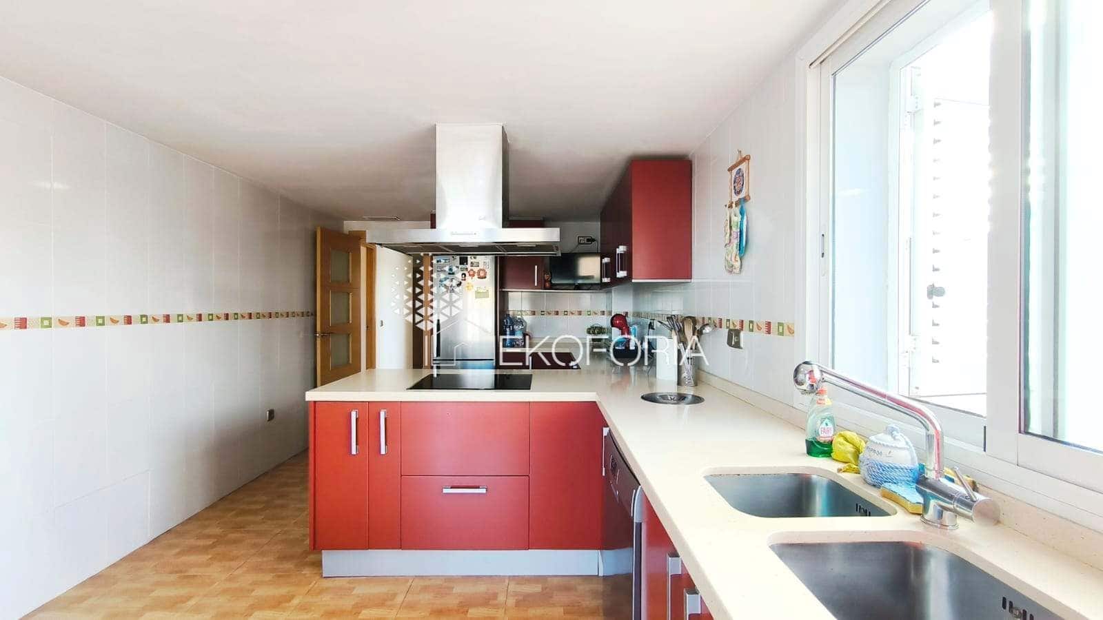 5 soverom Villa til salgs i Betera med svømmebasseng garasje - € 580 000 (Ref: 9535542)